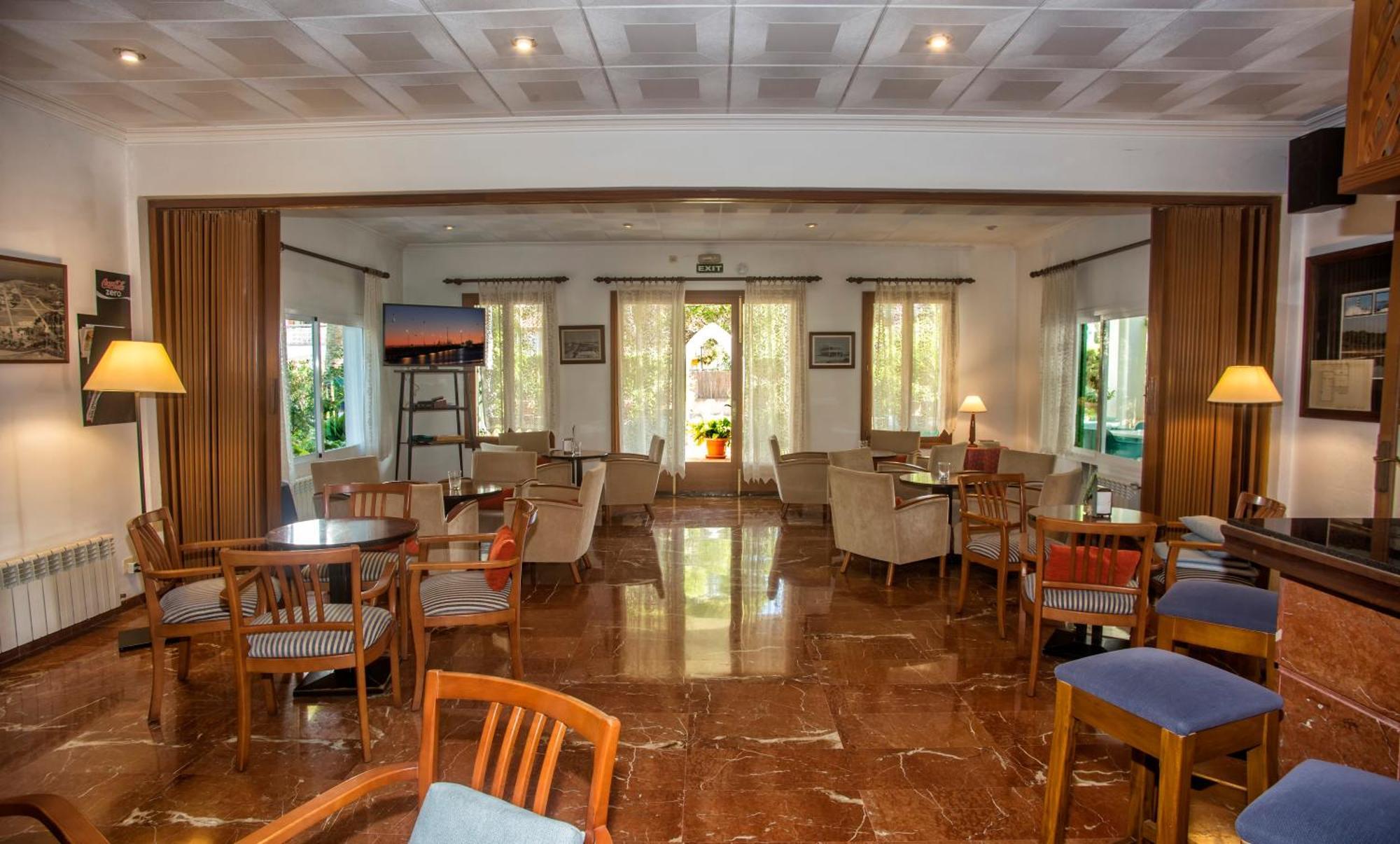 Hotel Martorell By Mhr Colonia de Sant Jordi Luaran gambar