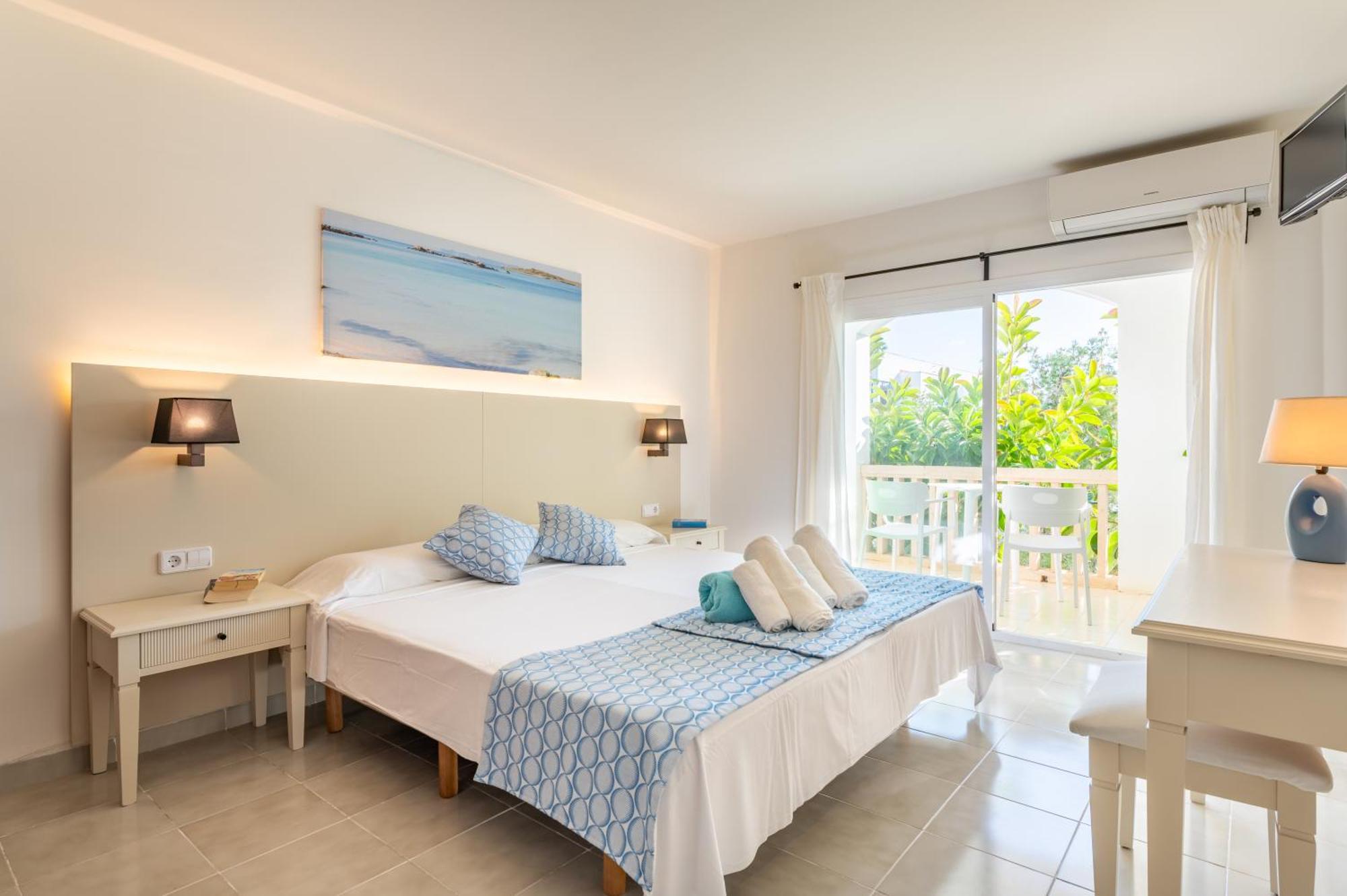 Hotel Martorell By Mhr Colonia de Sant Jordi Luaran gambar