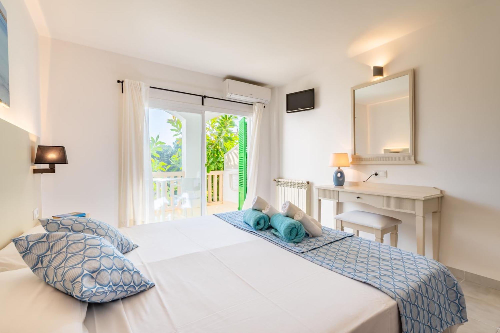 Hotel Martorell By Mhr Colonia de Sant Jordi Luaran gambar